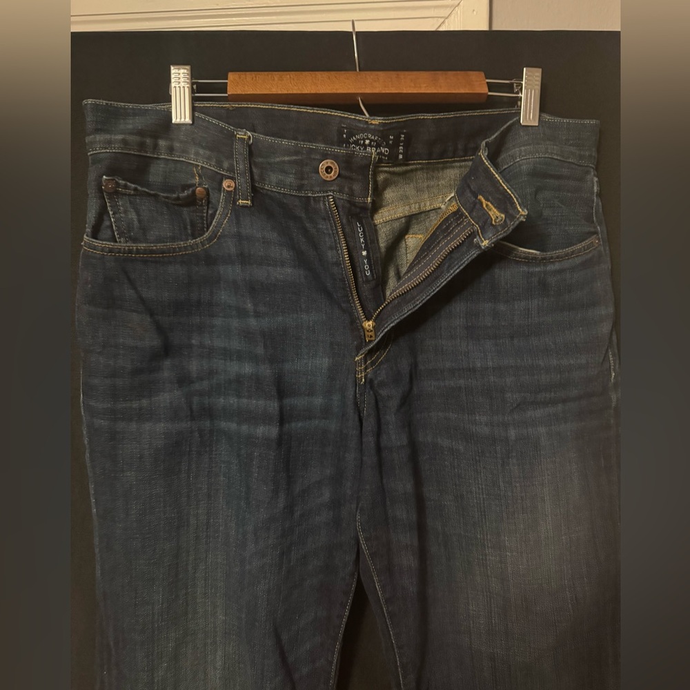 Lucky Brand Men’s 361 Vintage Straight Jeans - Picture 4 of 16